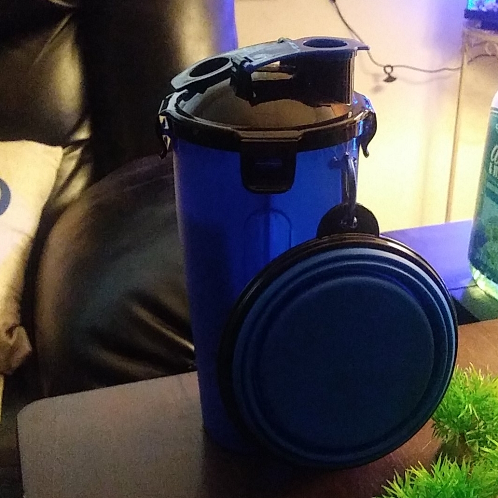 Pet water bottle - Picture 4 of 7